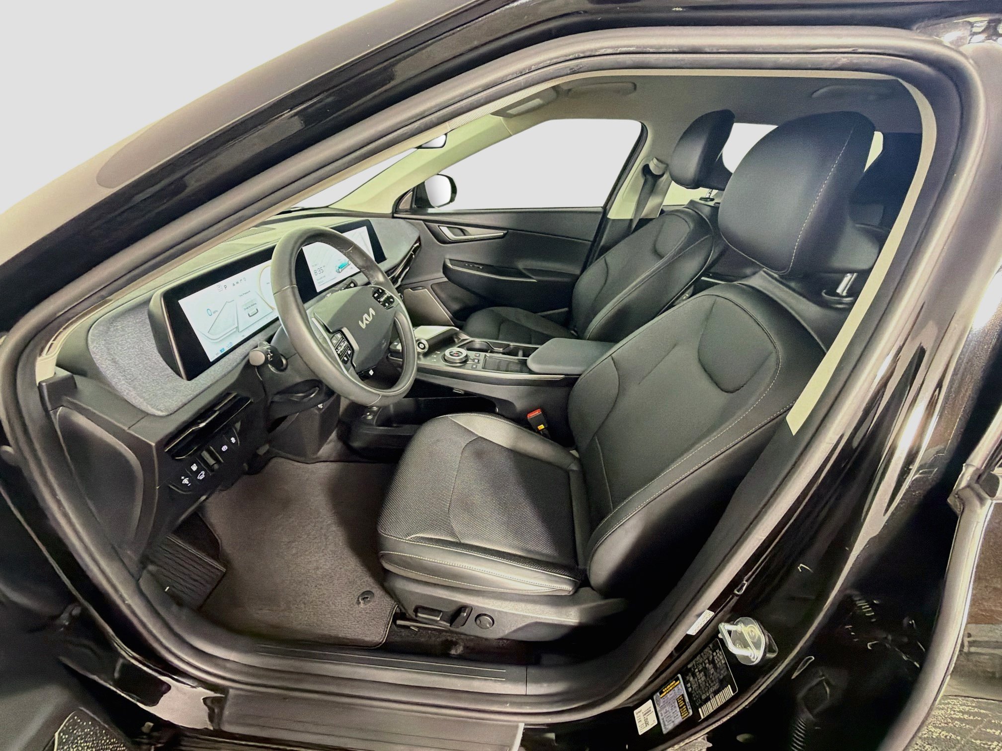 Used 2024 Kia EV6 Wind w/ Wind Technology Package RWD image 13