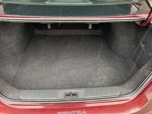 Certified 2022 Nissan Sentra SV w/ All-Weather Package FWD image 10