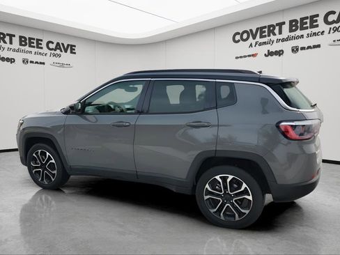 Used 2024 Jeep Compass Limited image 6