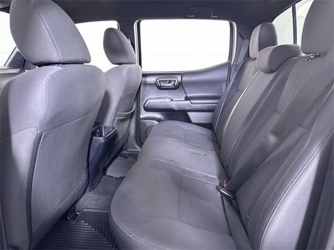 Used 2019 Toyota Tacoma TRD Sport w/ Technology Package image 26