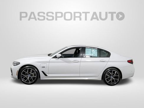 Certified 2023 BMW 530e xDrive w/ Premium Package image 2