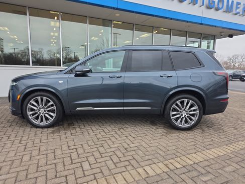 Used 2020 Cadillac XT6 Sport image 2