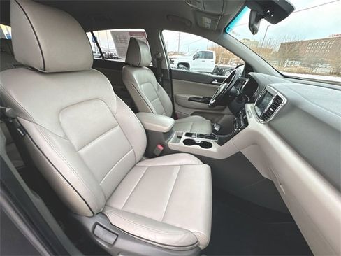Used 2018 Kia Sportage EX image 26