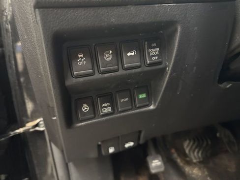 Used 2017 Nissan Rogue SL w/ SL Premium Package image 8