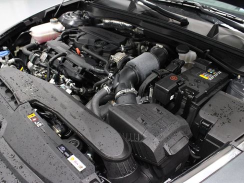 Used 2023 Hyundai Sonata Limited FWD image 13