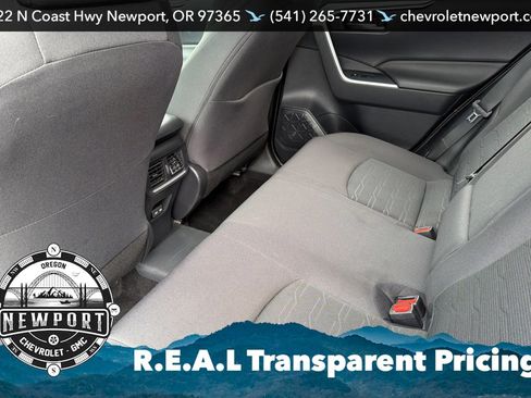 Used 2022 Toyota RAV4 SE w/ Weather & Moonroof Package AWD/4WD image 12