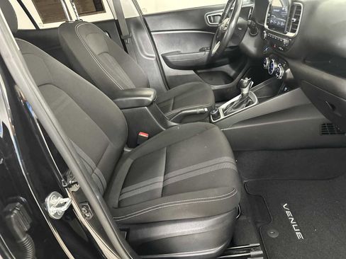 Certified 2024 Hyundai Venue SEL FWD image 26