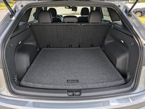 New 2026 Volkswagen Atlas Cross Sport SE image 13