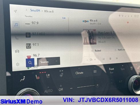 Used 2024 Lexus GX 550 w/ Accessory Package (31) AWD/4WD image 29