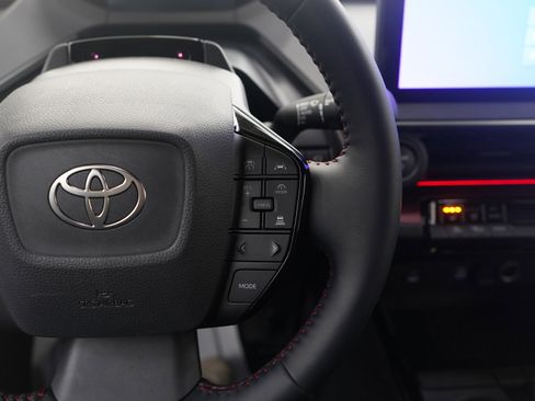 Used 2026 Toyota Prius Plug-In Hybrid w/ Limited Premium Package image 27