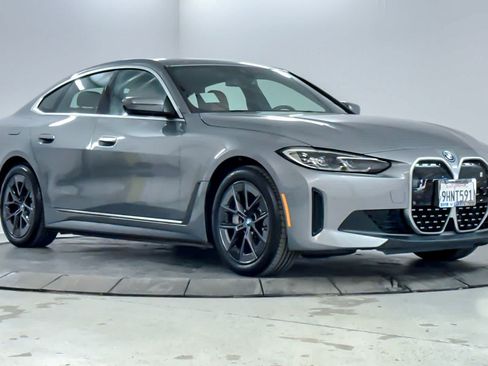 Used 2023 BMW i4 eDrive35 w/ Premium Package RWD image 9
