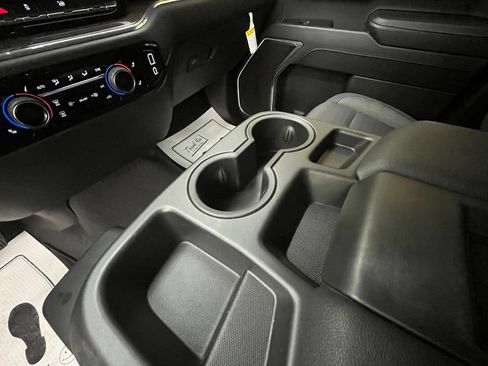 Used 2024 Chevrolet Silverado 1500 LT AWD/4WD image 37