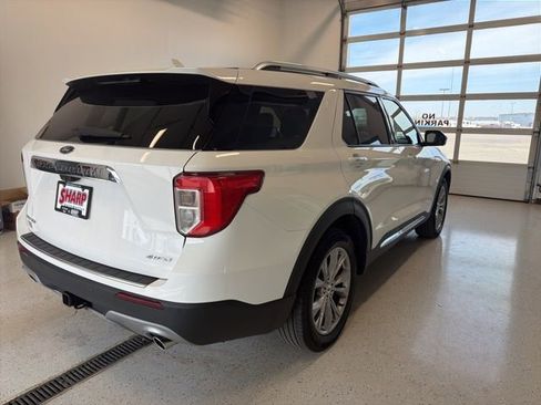 Used 2022 Ford Explorer Limited w/ Class IV Trailer Tow Package AWD/4WD image 9