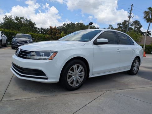 Used 2017 Volkswagen Jetta S FWD image 5