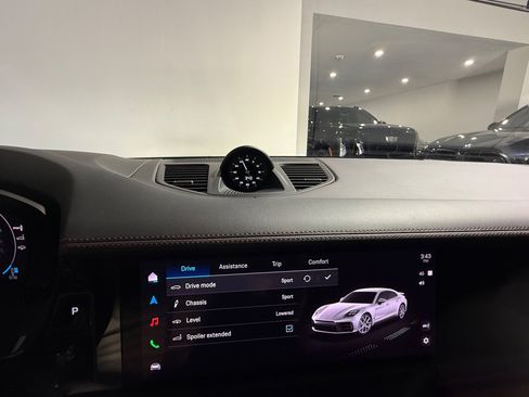 Used 2025 Porsche Panamera 4 image 50