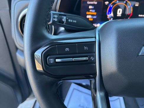 Used 2024 Chevrolet Colorado LT w/ LT Convenience Package II image 18