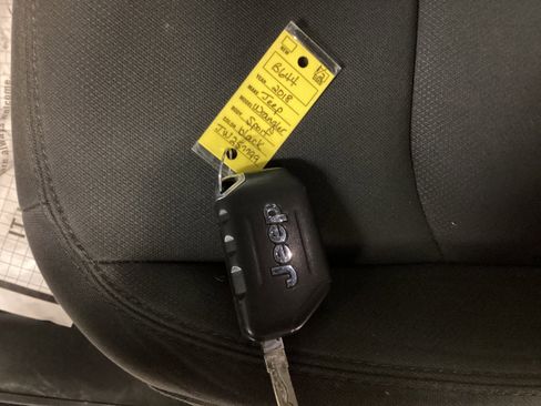 Used 2018 Jeep Wrangler Sport image 27