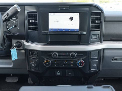 Used 2025 Ford F250 XLT AWD/4WD image 29