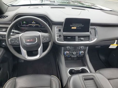 Certified 2023 GMC Yukon SLT w/ SLT Luxury Package AWD/4WD image 13
