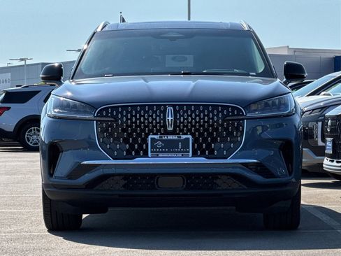 New 2025 Lincoln Aviator Reserve image 8