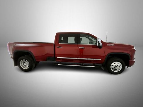 Certified 2025 Chevrolet Silverado 3500 High Country w/ High Country Premium Package image 4