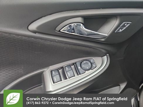 Used 2025 Chevrolet Malibu LT image 21