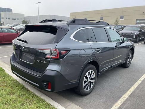 Used 2020 Subaru Outback Premium AWD/4WD image 4