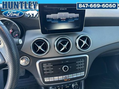 Used 2020 Mercedes-Benz GLA 250 4MATIC image 24