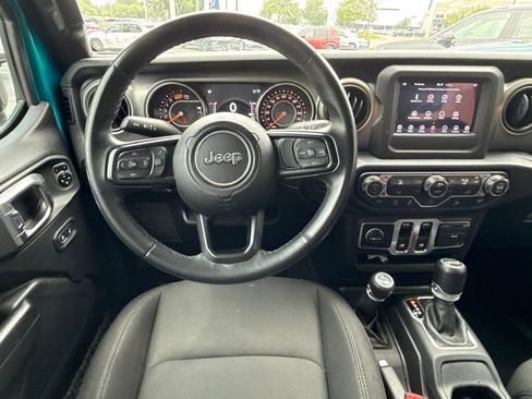 Used 2019 Jeep Wrangler Sport AWD/4WD image 23