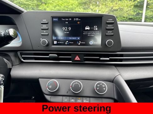 Used 2026 Hyundai Elantra SE FWD image 15