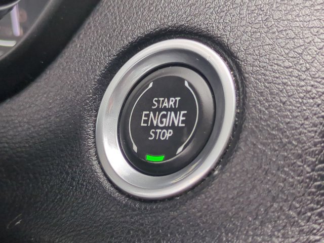 Used 2019 Cadillac XT4 Sport w/ Driver Assist Package FWD image 28