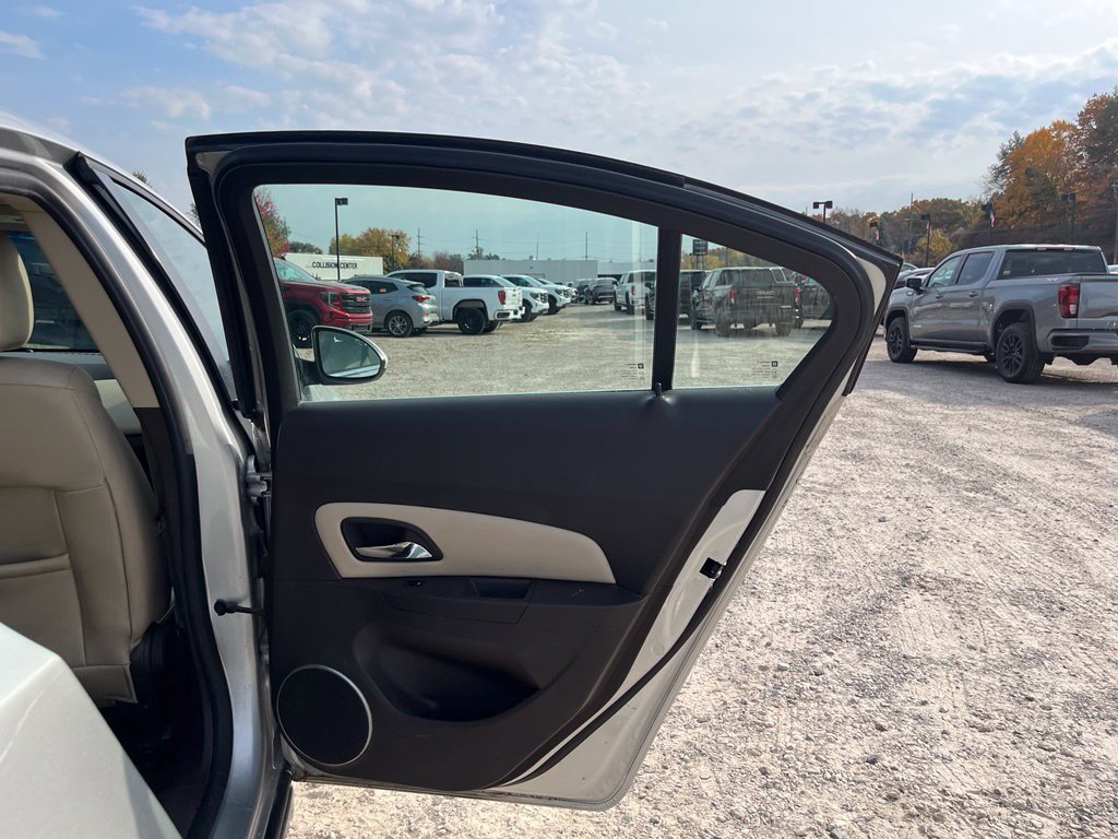 Used 2012 Chevrolet Cruze LT FWD image 30