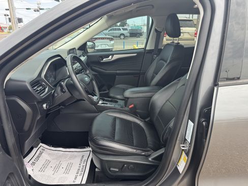 Used 2022 Ford Escape SEL FWD image 20