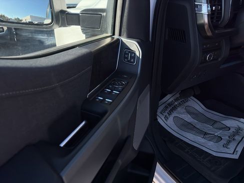 Used 2024 Ford F350 Lariat image 12