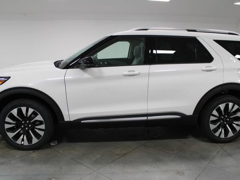 New 2026 Ford Explorer Platinum w/ LUX Leather Package image 5