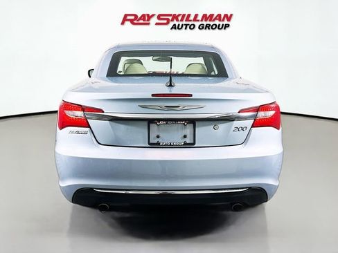 Used 2013 Chrysler 200 Limited image 6
