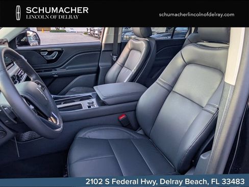 New 2026 Lincoln Aviator 2WD w/ Jet Appearance Package image 11