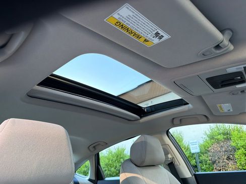Used 2024 Honda Accord EX image 11