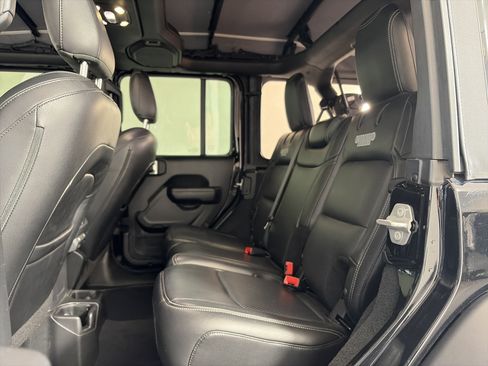 Used 2022 Jeep Wrangler Unlimited Sport AWD/4WD image 7