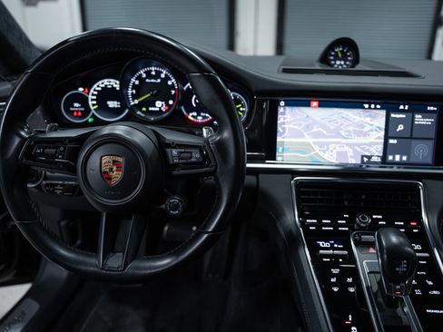 Used 2021 Porsche Panamera Turbo S image 22