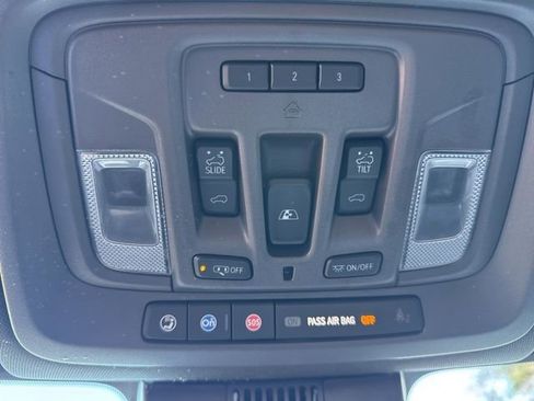 Used 2023 GMC Sierra 1500 SLT image 24