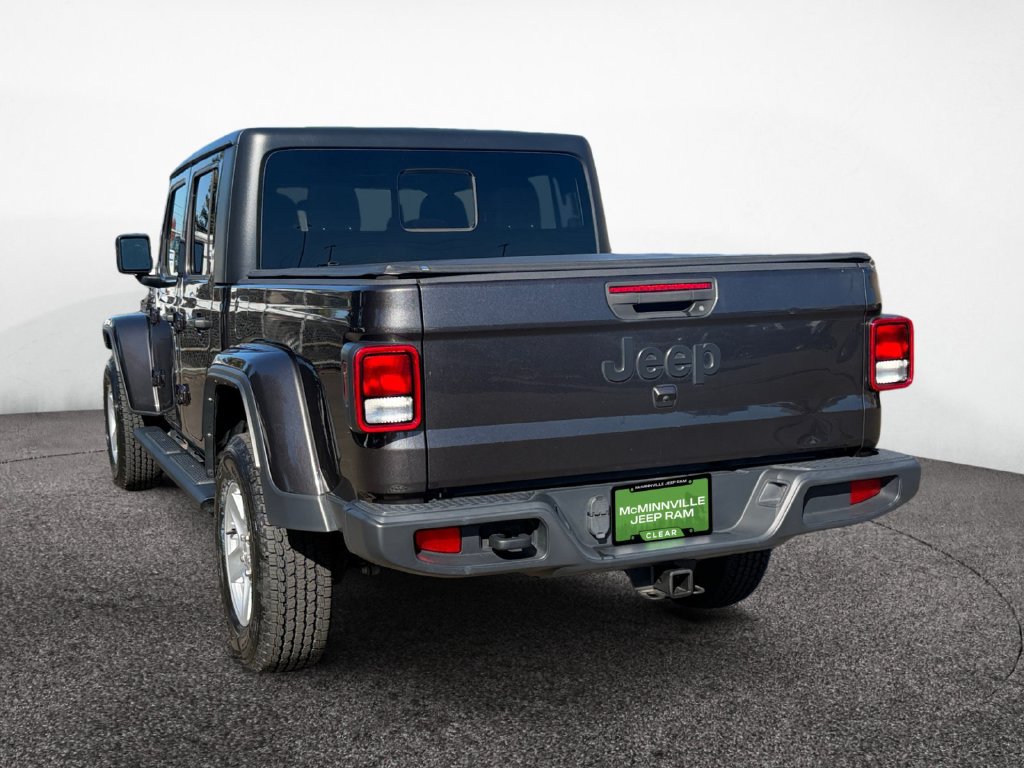 Used 2022 Jeep Gladiator Sport AWD/4WD image 3