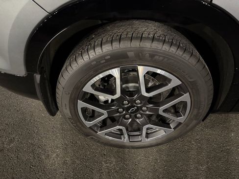 Used 2024 Chevrolet Blazer RS w/ Enhanced Convenience Package image 11