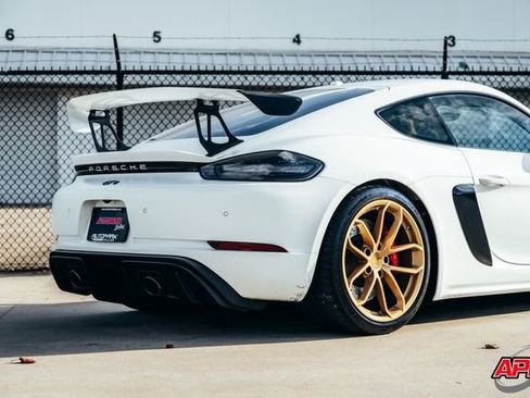 Used 2020 Porsche 718 Cayman GT4 image 61