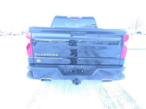 Used 2019 Chevrolet Silverado 1500 LT Trail Boss image 3