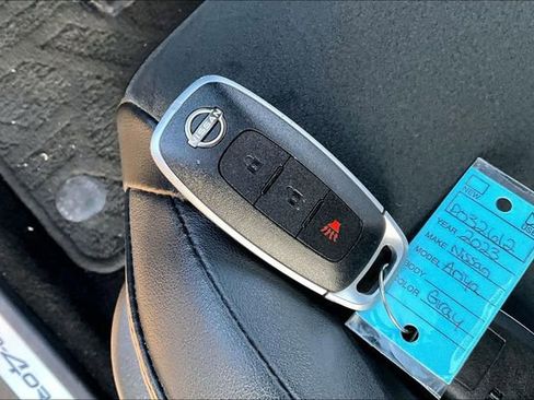 Used 2023 Nissan Ariya AWD image 11