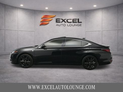 Used 2023 Lexus ES 300h F Sport w/ Accessory Package (Z1) FWD image 3