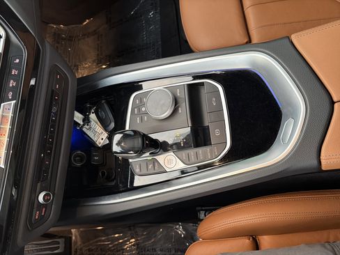 Used 2021 BMW Z4 M40i w/ Executive Package image 7