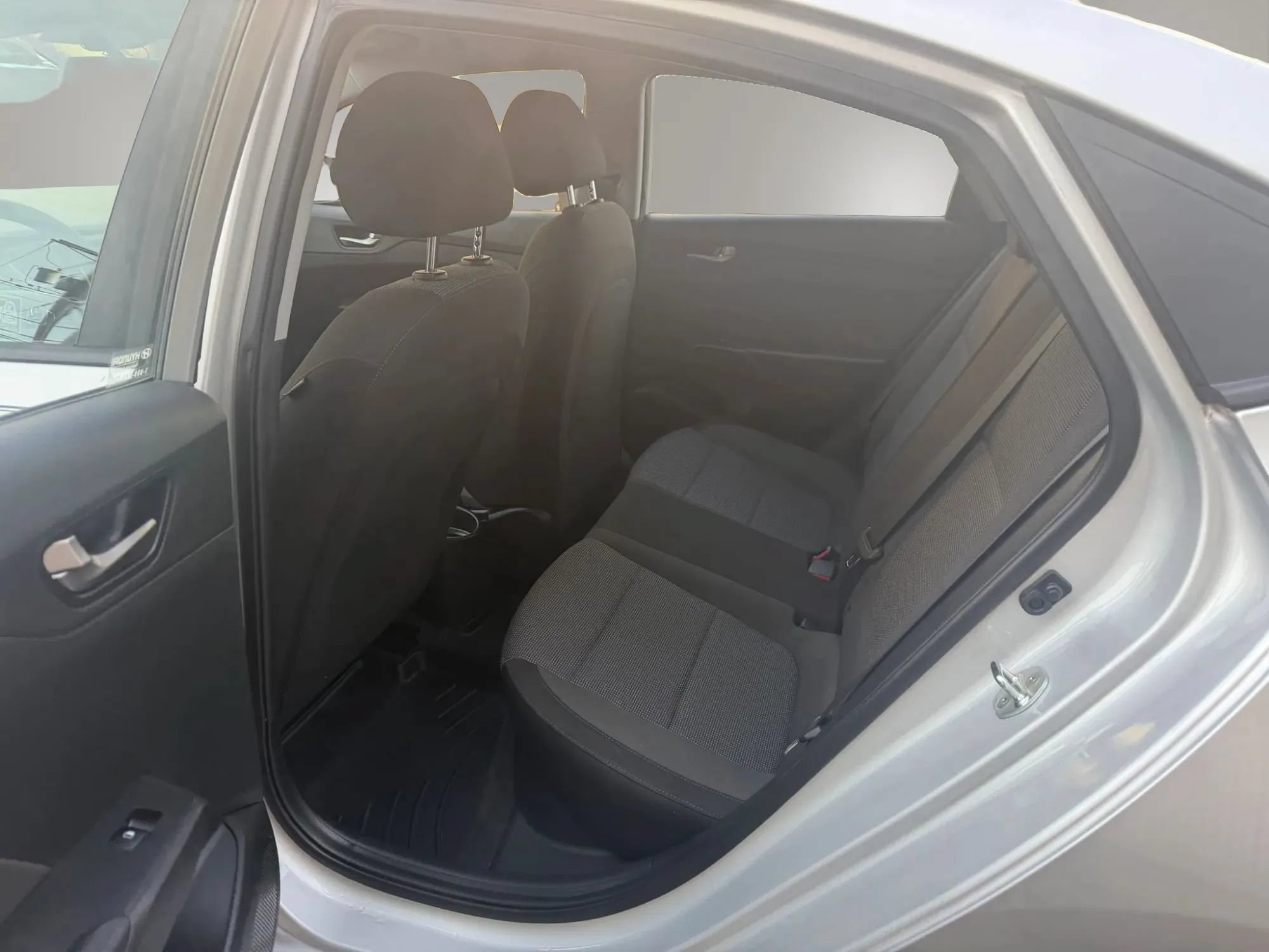 Used 2019 Hyundai Accent SE FWD image 29