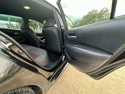 Used 2023 Toyota Corolla SE image 16